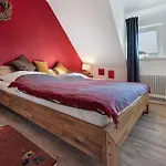 Harzwichtel Am Waldesrand 布劳恩拉格