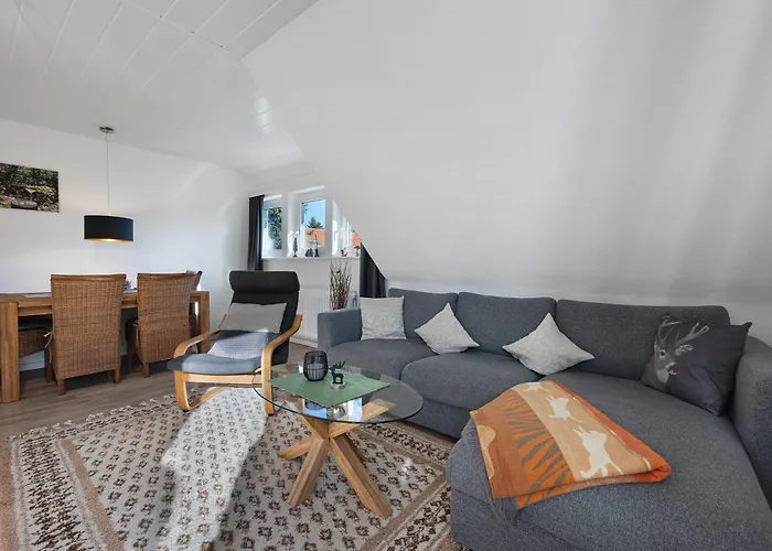 Harzwichtel Am Waldesrand *