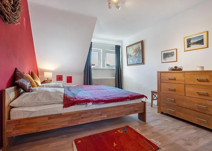 Harzwichtel Am Waldesrand *