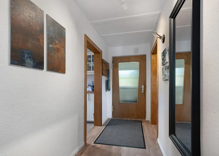 Harzwichtel Am Waldesrand